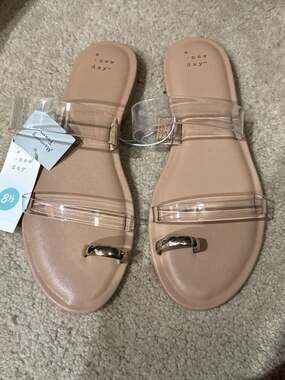Women's Honey Metal Toe Loop Double Band Slide Sandals - Clear/Tan
S1